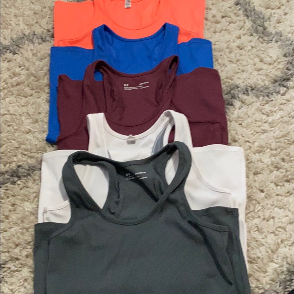 Women’s size Medium Under Armour tank bundle